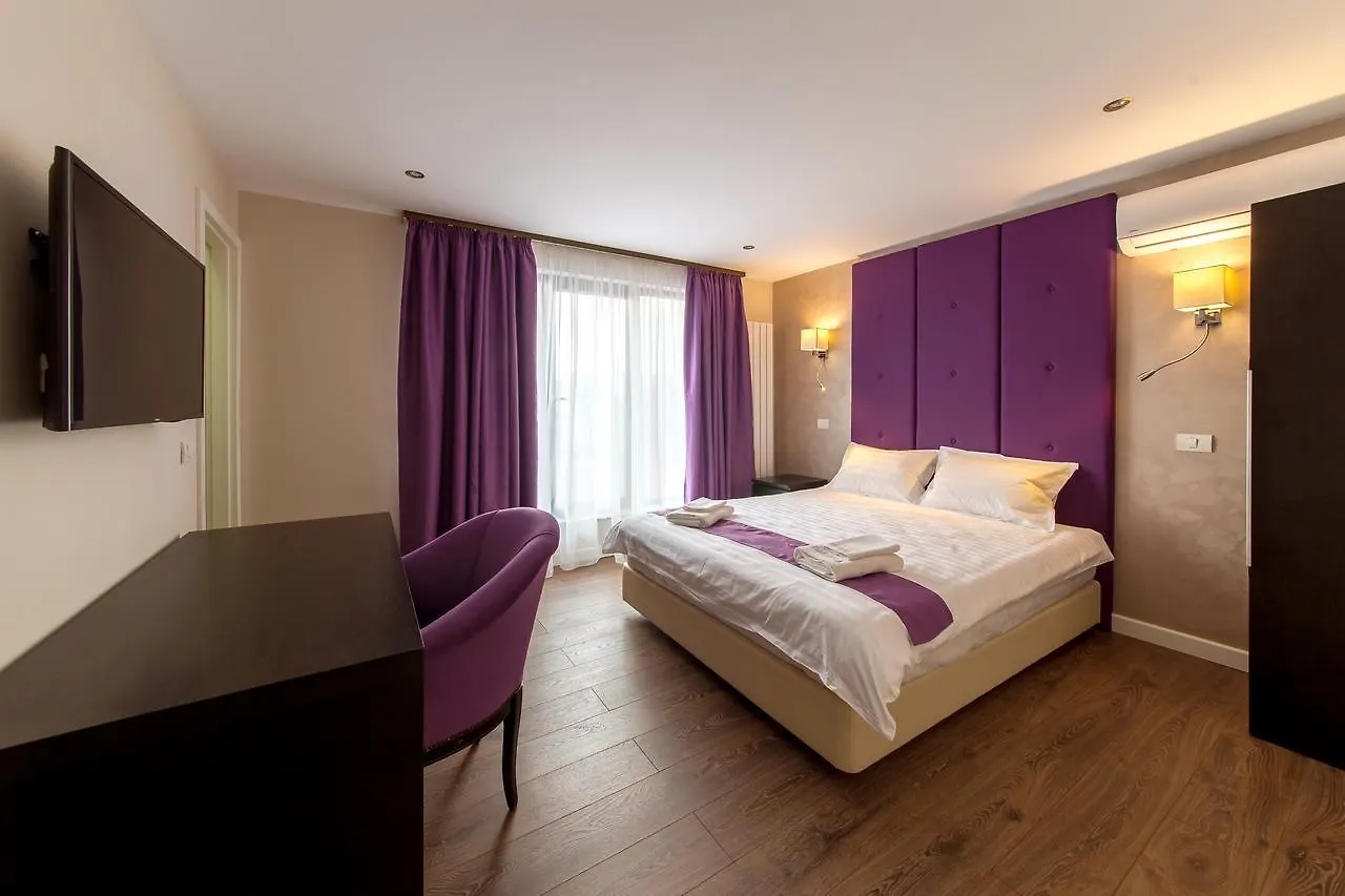 Hotel The Embassy Nord Bucarest 3*,